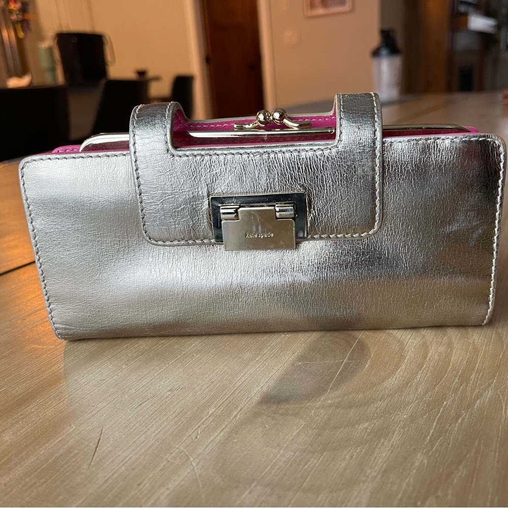 Kate Spade wristlet wallet clutch